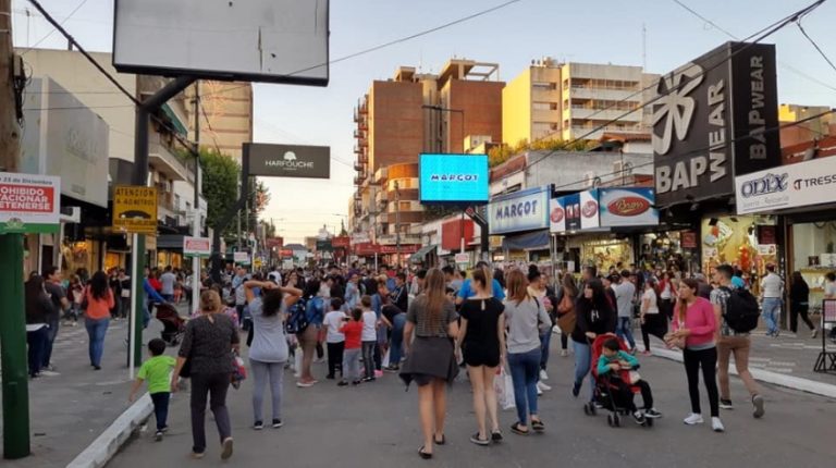 Centros comerciales peatonales en Esteban Echeverría