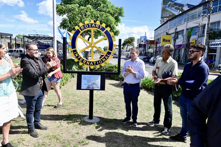 Inauguran Rueda Rotaria en Canning