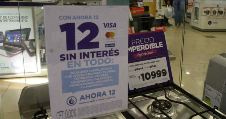 El gobierno prorrogó el Ahora 12 hasta el 30 de junio de 2023