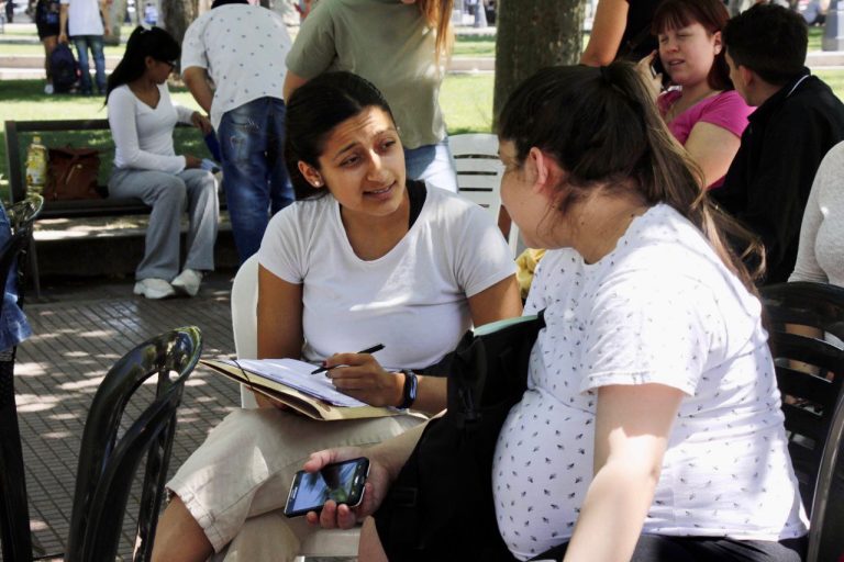 Nuevo taller de embarazo y crianza en Monte Chingolo