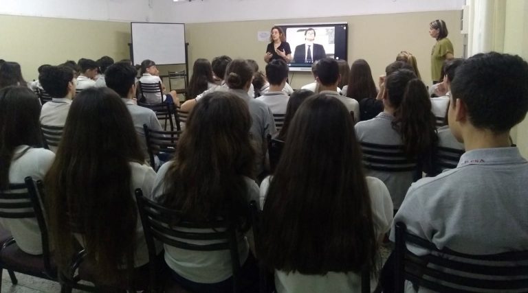 Realizan taller sobre bullying y prácticas discriminatorias en escuelas de Lanús
