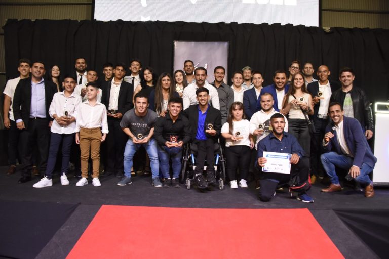 Fue un éxito la gala de los premios Braian Toledo en Malvinas Argentinas