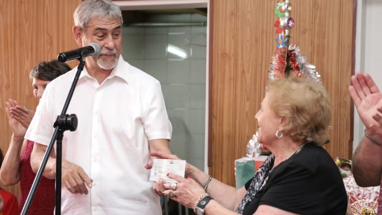 Ferraresi entregó subsidios a instituciones de Avellaneda
