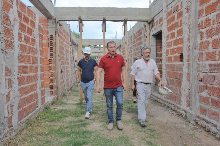Avanza construcción de Secundaria en Canning
