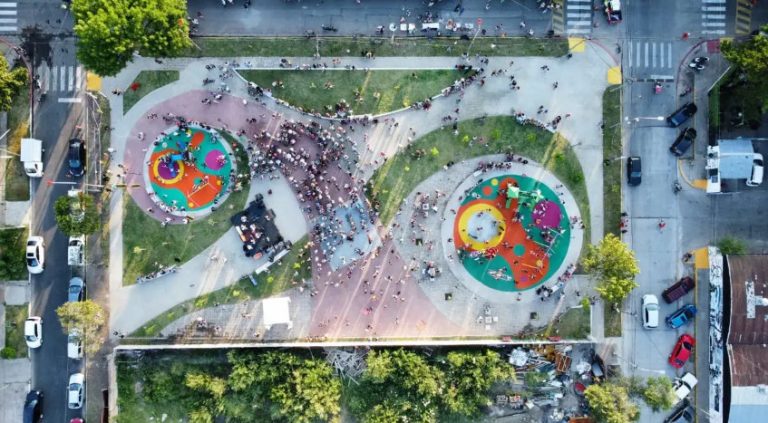 Se inauguró la Plaza de los Jardines en Morón sur