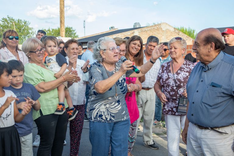 Mussi inauguró más obras de pavimentación en Berazategui