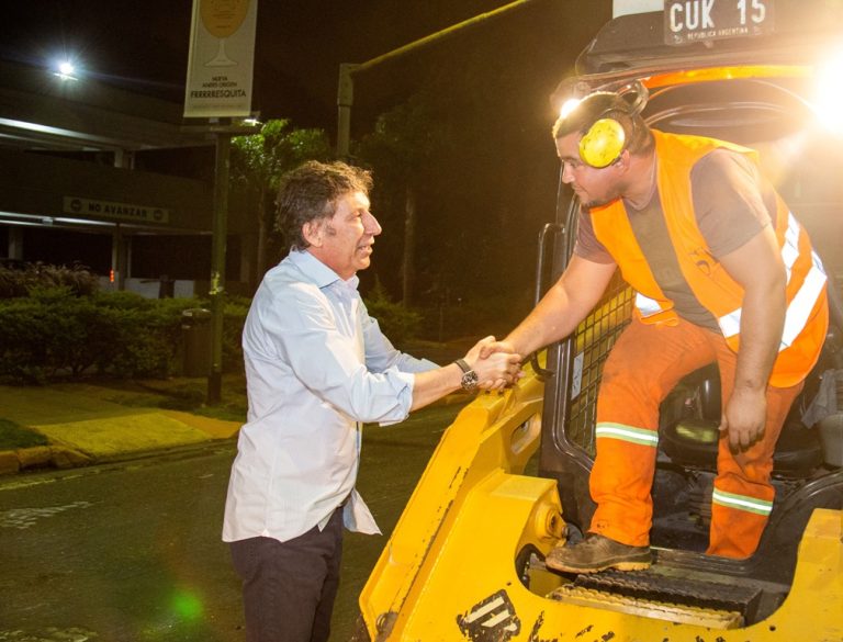 Repavimentan el principal corredor de la zona norte