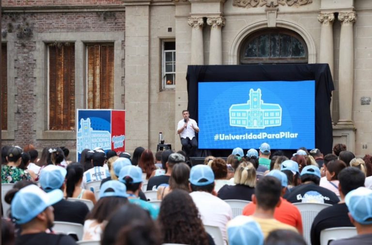 Achával encabezó un encuentro por la Universidad de Pilar