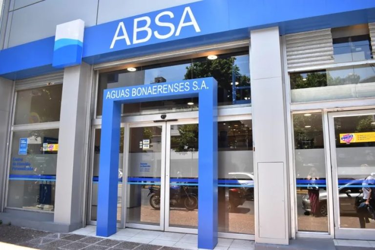 Kicillof aprobó fondos para Aguas Bonaerenses por $3.300 millones