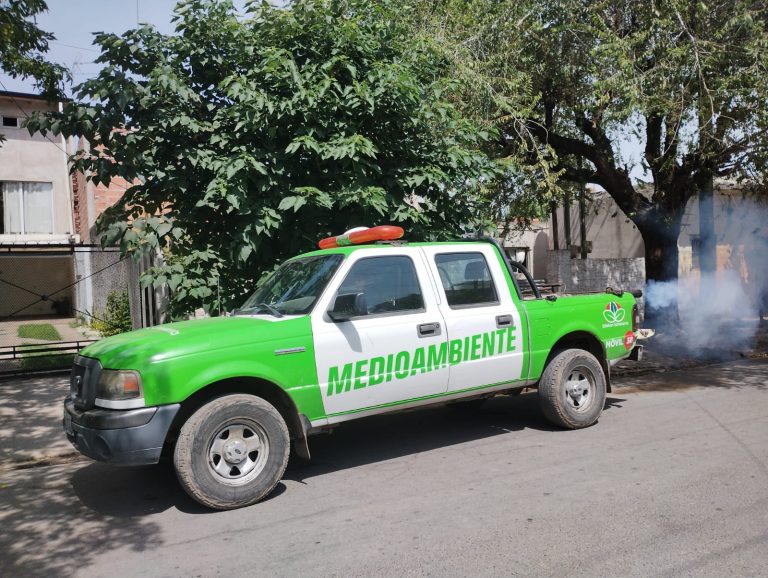 Labores de fumigación en Monte Grande Sur y El Jagüel