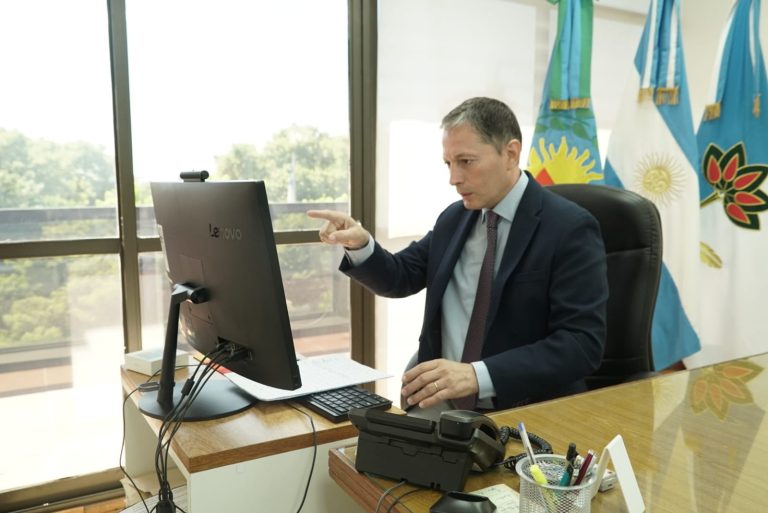 Gray contra Edesur: “Hay un festival de cortes de luz”