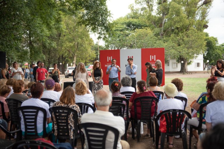 Avanzan las obras de la nueva plaza sustentable de Morón