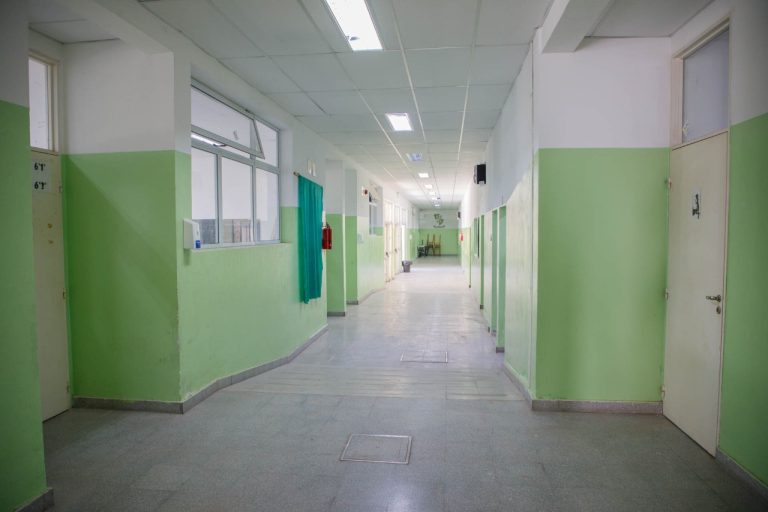 Avanzan obras en escuelas de Berazategui