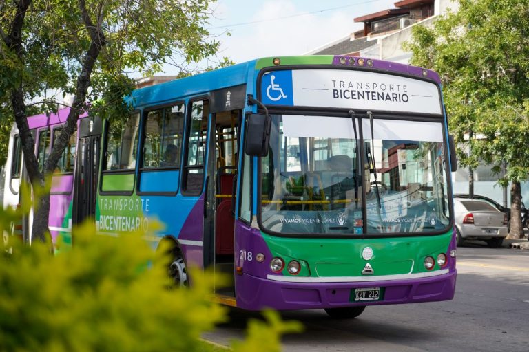 Los colectivos del Transporte Bicentenario tienen WiFi gratis