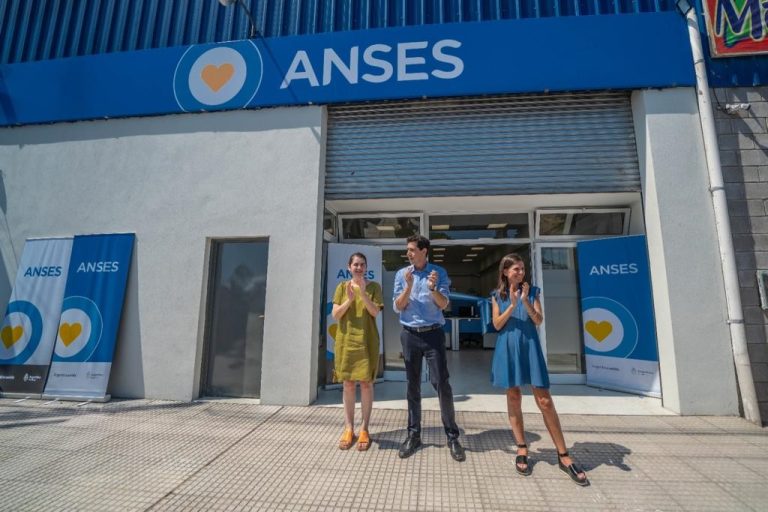 De Pedro, Raverta y Fernández inauguraron una nueva oficina de Anses en Moreno