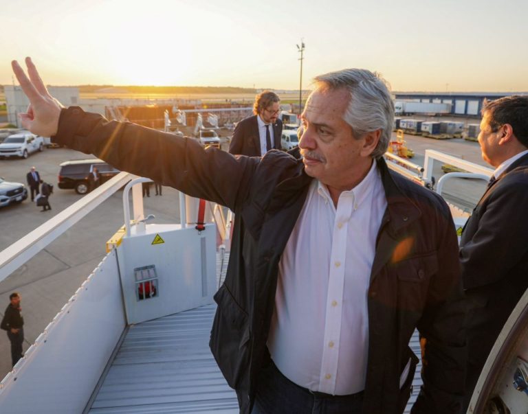Alberto Fernández viajará a la Antártida