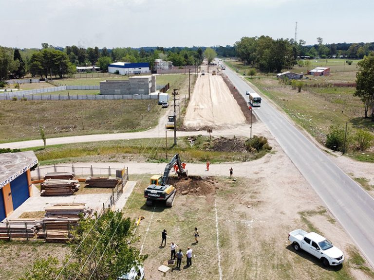 Trabajos de ensanche en la Ruta Provincial Nº53