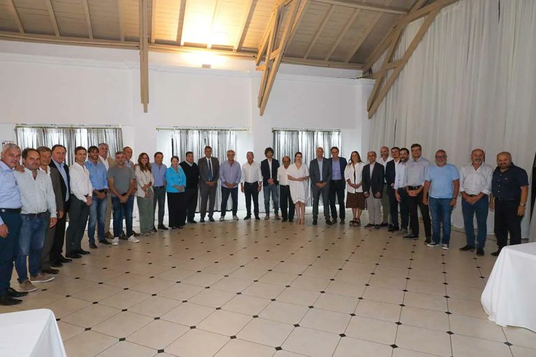 Fernández hizo un llamado a la unidad ante sus ministros e intendentes del Conurbano