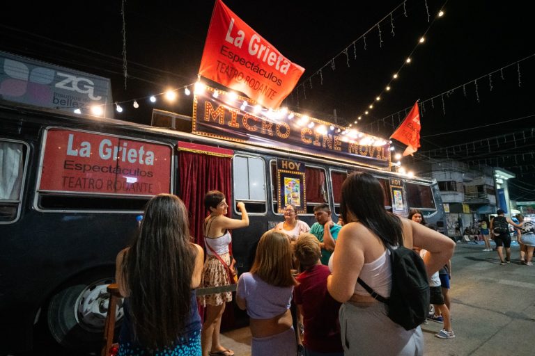 Se reinauguró la nueva edición de la Peatonal Mitre en Moreno