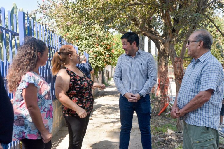 Nardini recorrió obras de asfalto e hidráulica en Grand Bourg&nbsp;