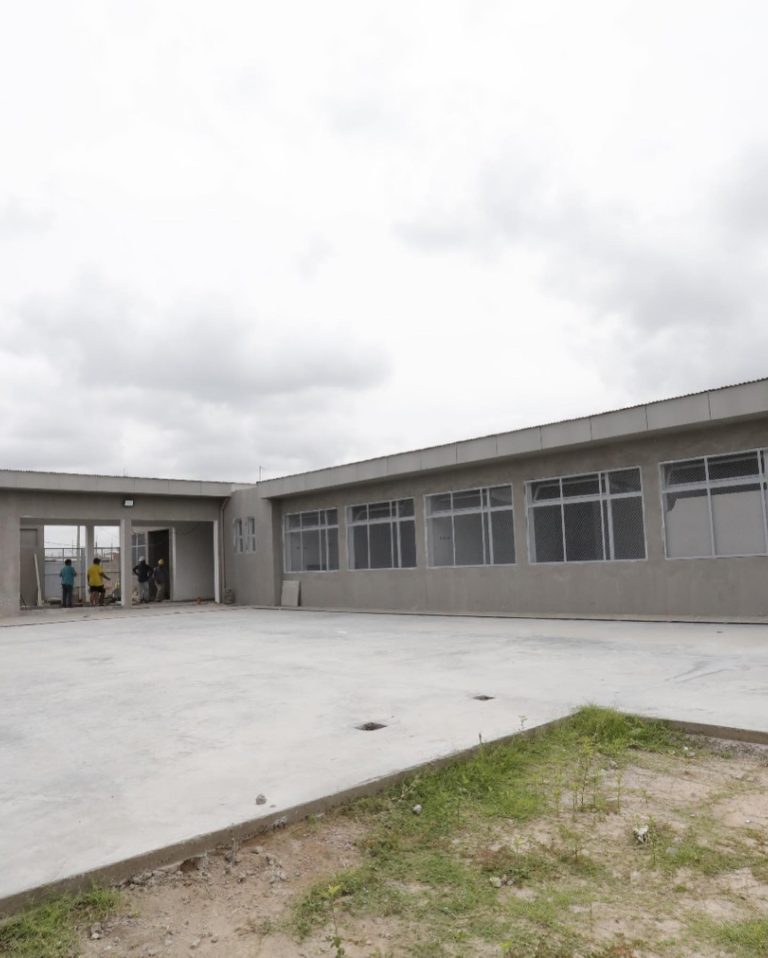 Avanza la construcción del Polo Educativo de barrio Obrero