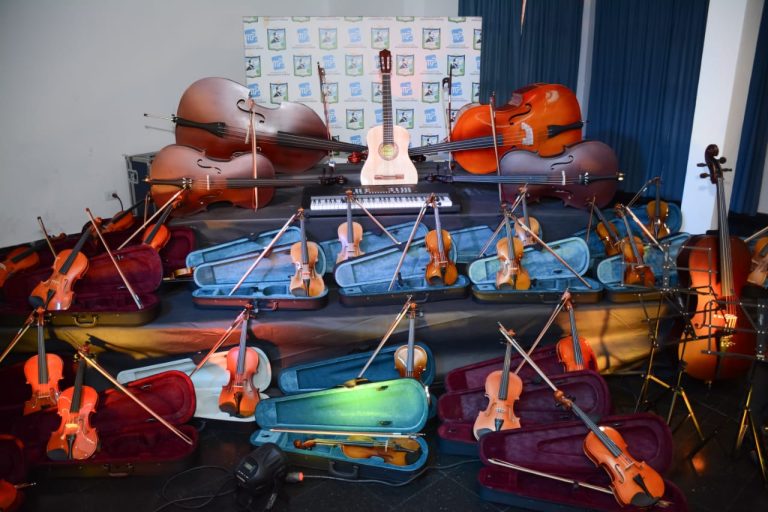 Inauguraron orquesta escolar en Presidente Perón