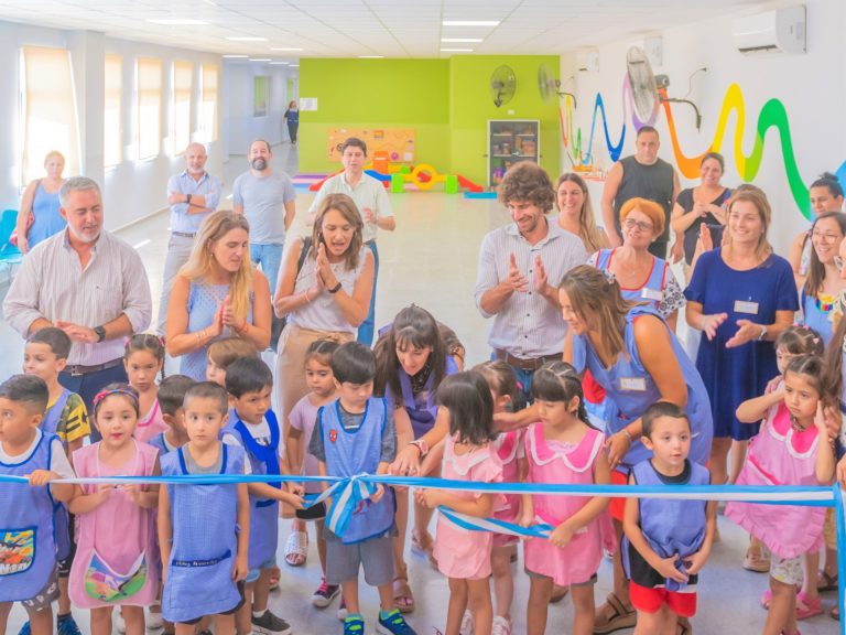 Andreotti inauguró el nuevo Jardín 926 José Gervasio Artigas