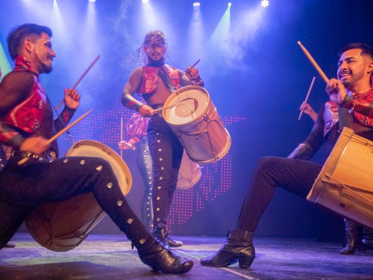 El Teatro Martinelli comenzó su temporada con “Trum”, el show revelación del Malambo
