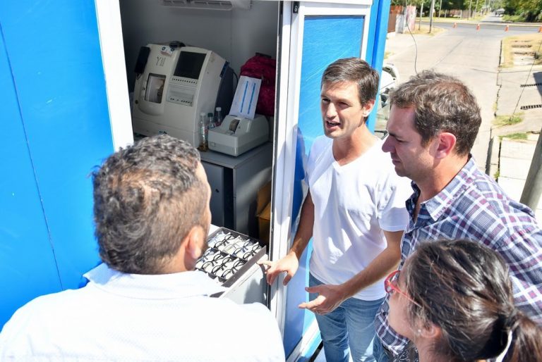 Operativo de control oftalmológico en Alejandro Korn