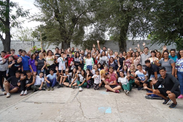Entregan materiales a centro socioeducativos de Merlo