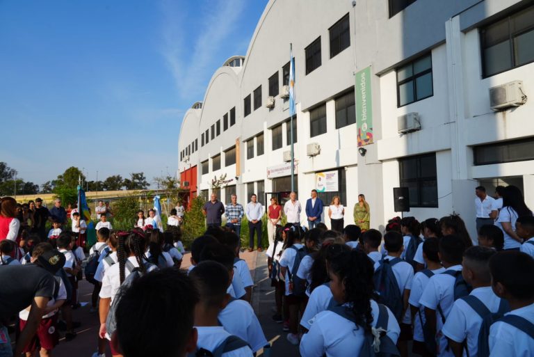 Se abrió el ciclo lectivo en Lanús