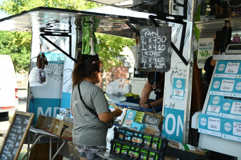 Regresó el Mercado Bonaerense a las plazas de Ituzaingó