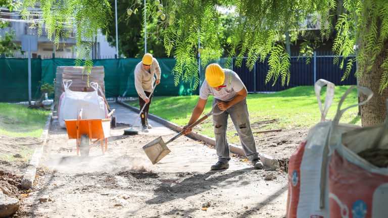 Avanza renovación de Plaza Almafuerte en Villa Martelli