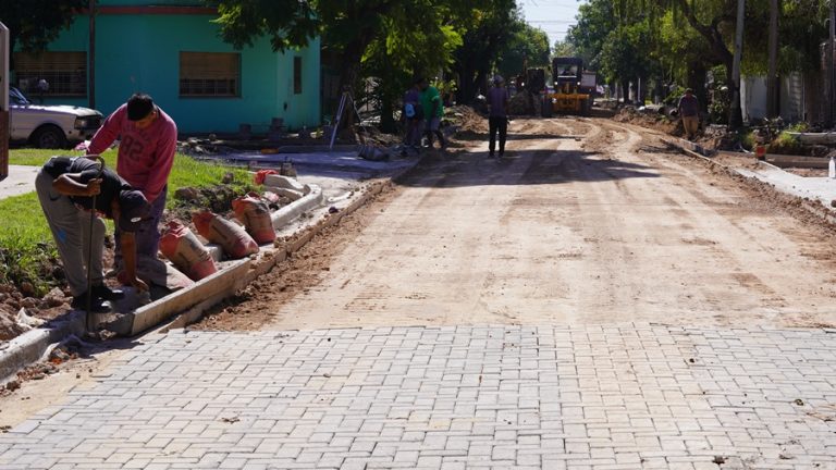 Pavimentan calles en Libertad