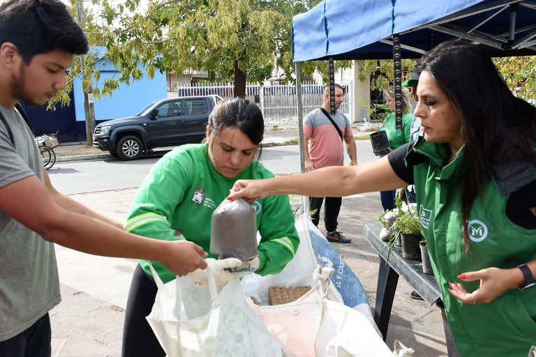 Jornada ecológica en Merlo