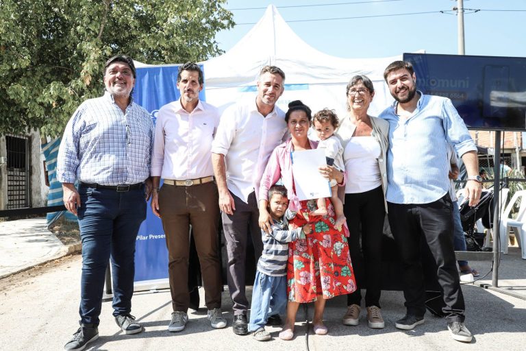 Achával encabezó la jornada de “Identidad Migrante” en Pilar