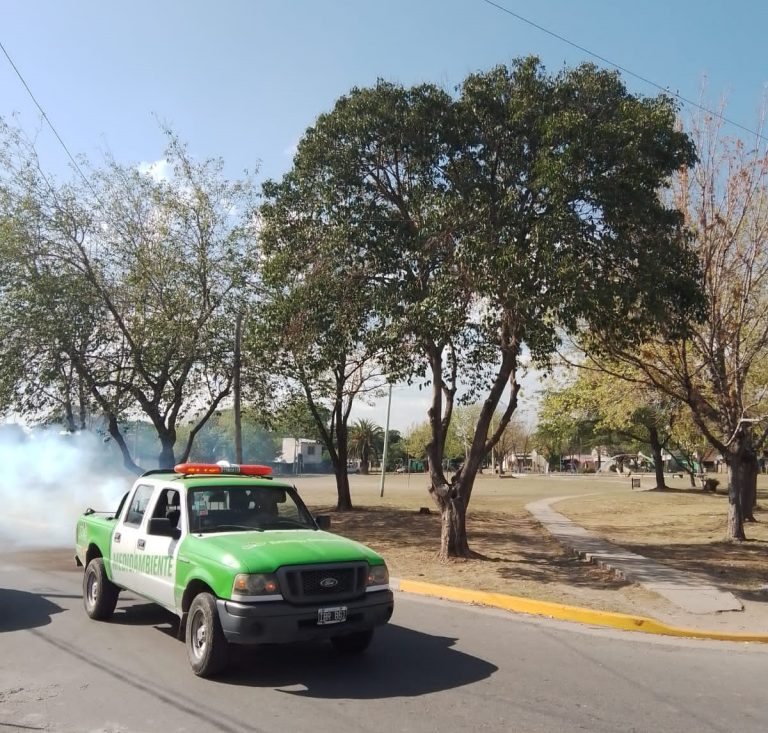 Labores de fumigación en Monte Grande Sur y Luis Guillón