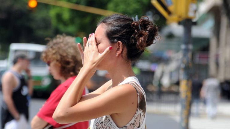 Alerta rojo en el AMBA por el nivel de temperaturas extremas