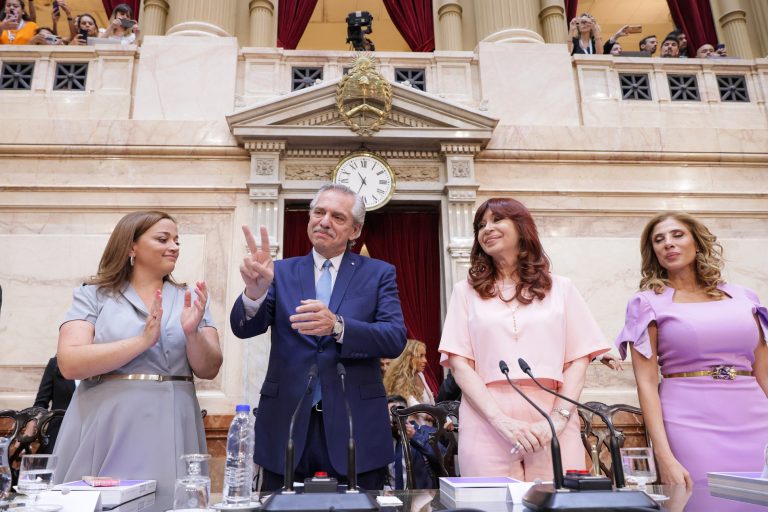 Fernández defendió su gestión y lanzó críticas contra la Justicia y Juntos por el Cambio