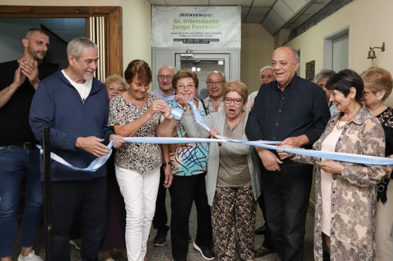 Ferraresi inauguró obras en instituciones de Avellaneda