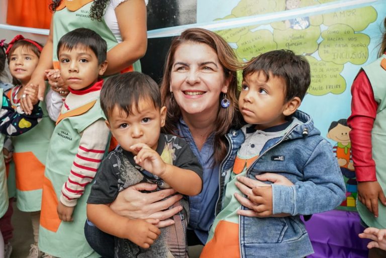 Mariel Fernández inauguró el nuevo espacio del Jardín Comunitario Villa Mandarina