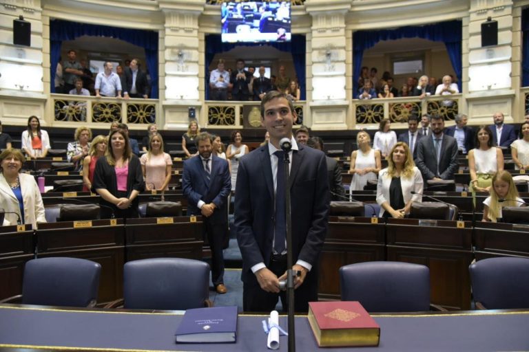 Buscan terminar con las “explosiones” de caños de escape libres en la Provincia