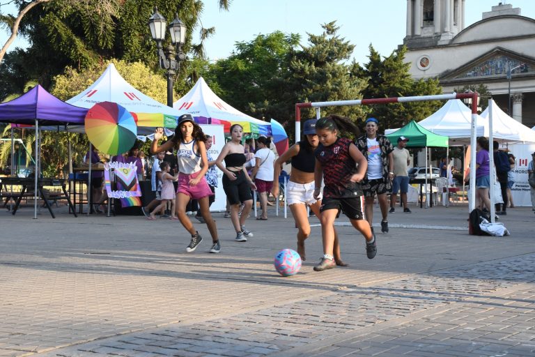 Morón celebró los Días de la Visibilidad Lésbica y de las Mujeres Trabajadoras