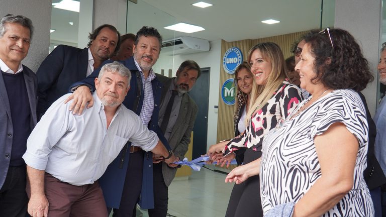 Inauguran Hospital Odontológico de Merlo