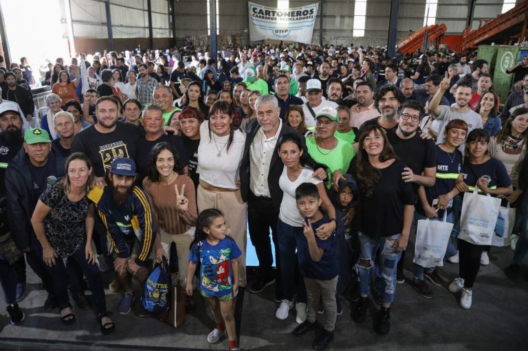Presentan programa Argentina Recicla en Avellaneda