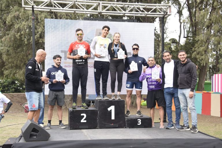 Se realizó con éxito el primer Triatlón de Malvinas Argentinas