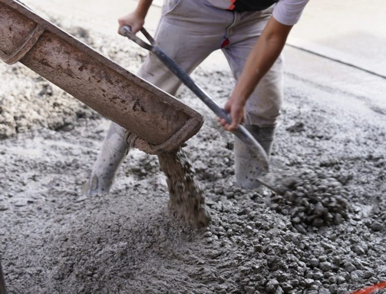 Repavimentan calles en Barrio Reconquista