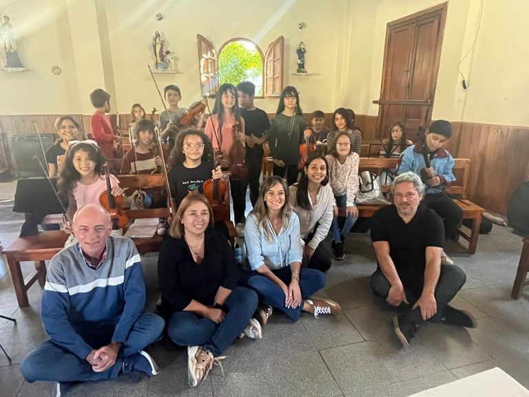 Galmarini y una gestión para que jóvenes de Tigre participen del Encuentro de Orquestas 2023