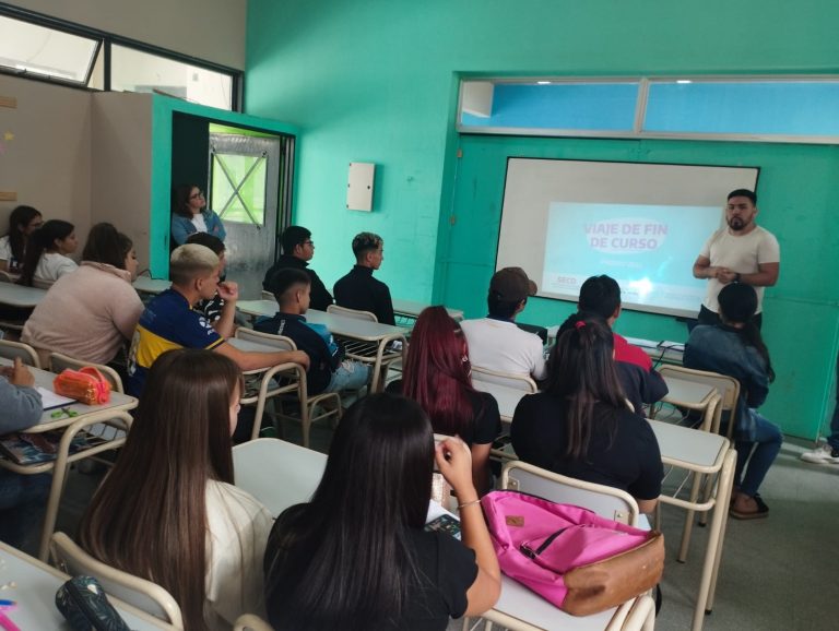 Programa de viaje de egresados gratuitos en Presidente Perón