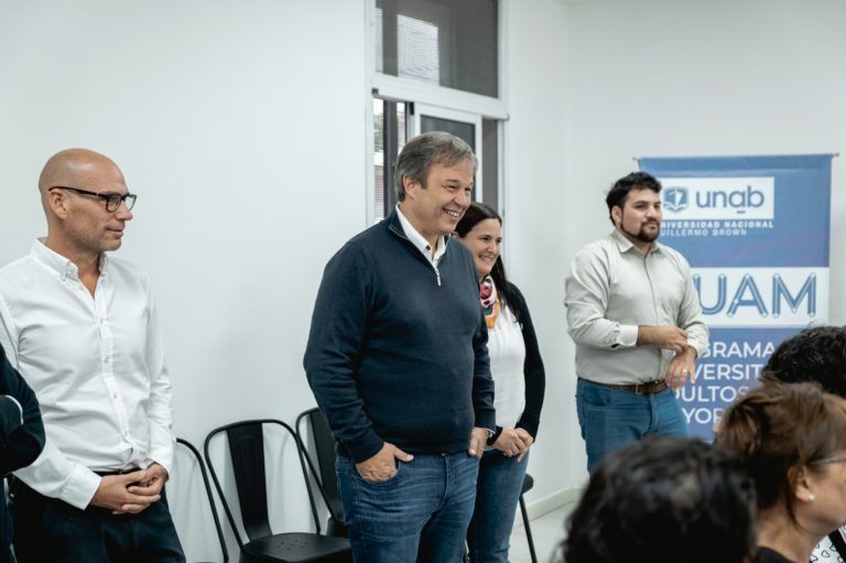 Lanzan el programa «La Universidad en tu Localidad» en Brown